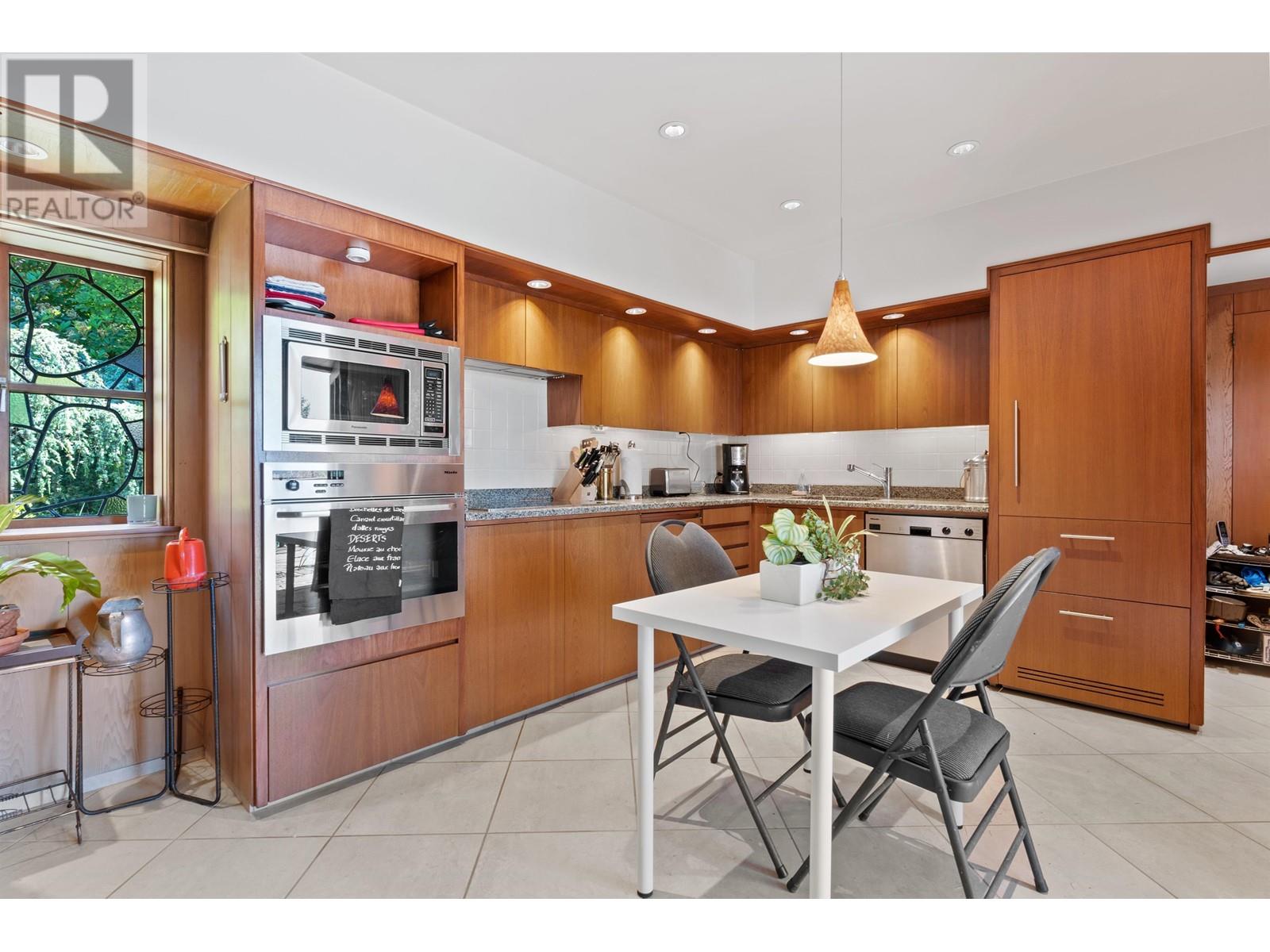 6003 Eagleridge Drive, West Vancouver, British Columbia  V7W 1W7 - Photo 8 - R2813857