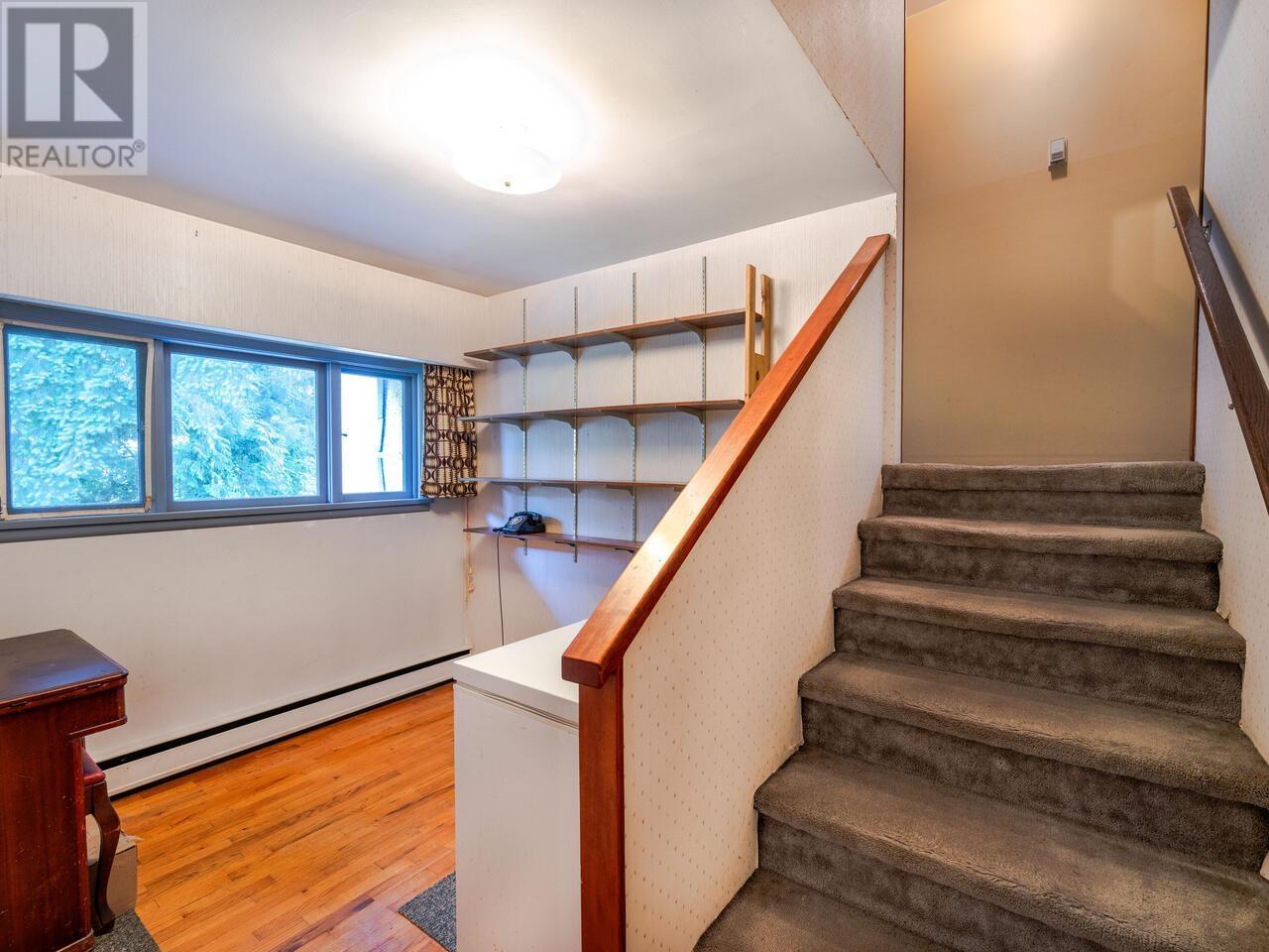 1536 Duthie Avenue, Burnaby, British Columbia  V5A 2R6 - Photo 11 - R2813860