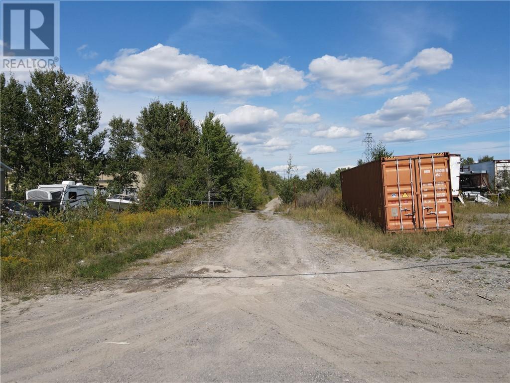 Part 1 Of 2652 Lasalle Boulevard, Sudbury, Ontario  P3A 4R7 - Photo 5 - 2113277