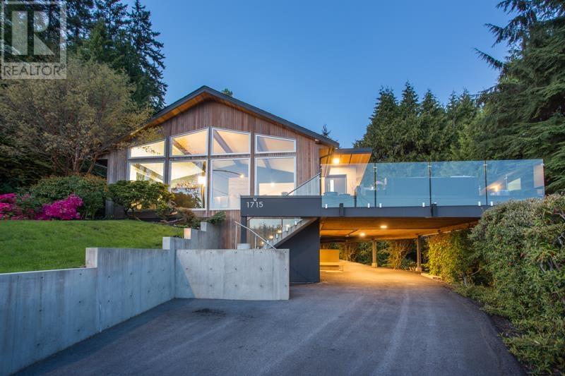 1715 Rosebery Avenue, West Vancouver, British Columbia  V7V 2Z5 - Photo 3 - R2809415