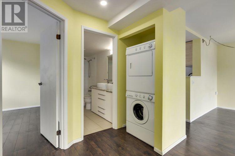 1401 6595 Willingdon Avenue, Burnaby, British Columbia  V5H 4E5 - Photo 12 - R2812108