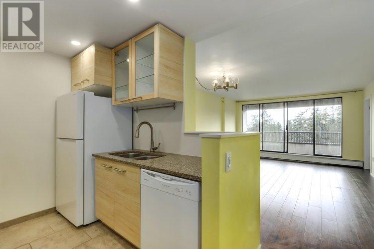 1401 6595 Willingdon Avenue, Burnaby, British Columbia  V5H 4E5 - Photo 7 - R2812108