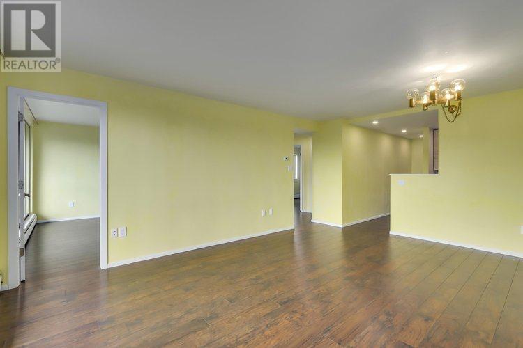 1401 6595 Willingdon Avenue, Burnaby, British Columbia  V5H 4E5 - Photo 6 - R2812108