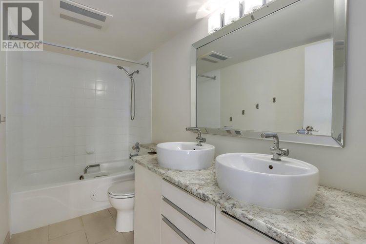 1401 6595 Willingdon Avenue, Burnaby, British Columbia  V5H 4E5 - Photo 13 - R2812108