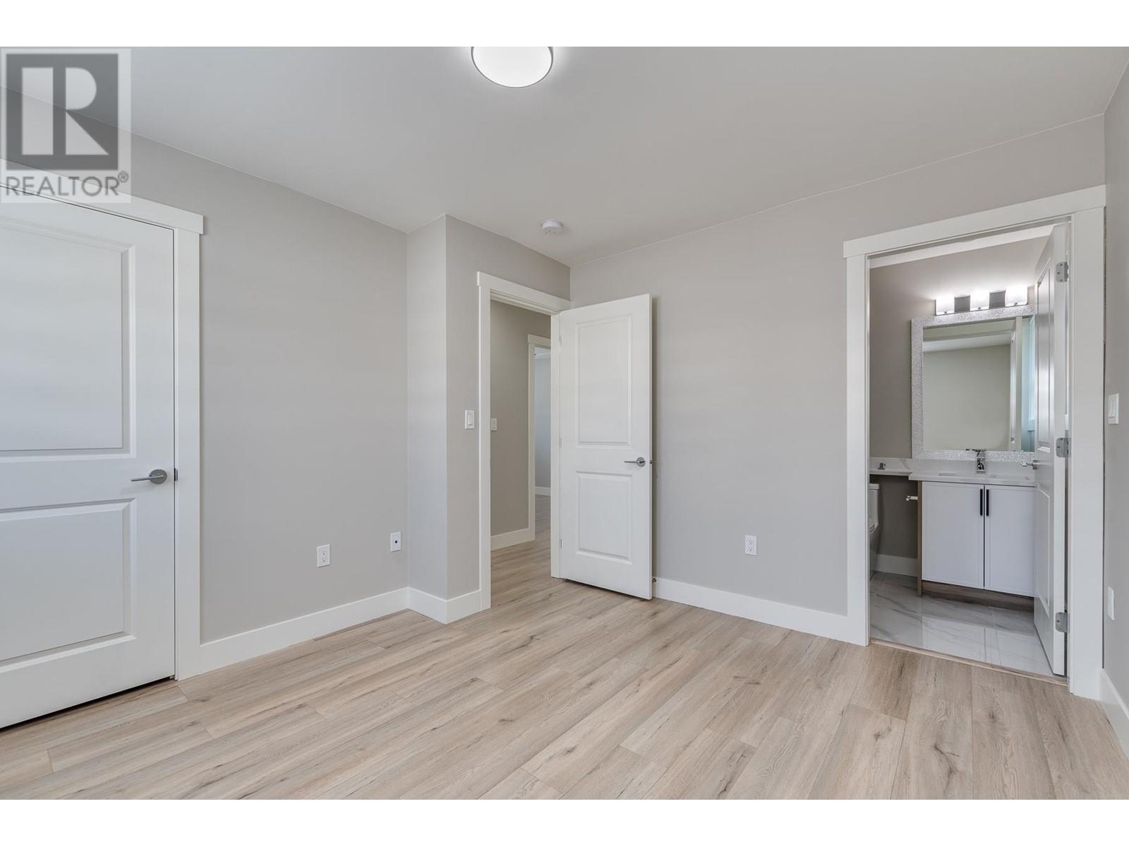 3423 Victoria Drive, Coquitlam, British Columbia  V3B 2V5 - Photo 21 - R2813867