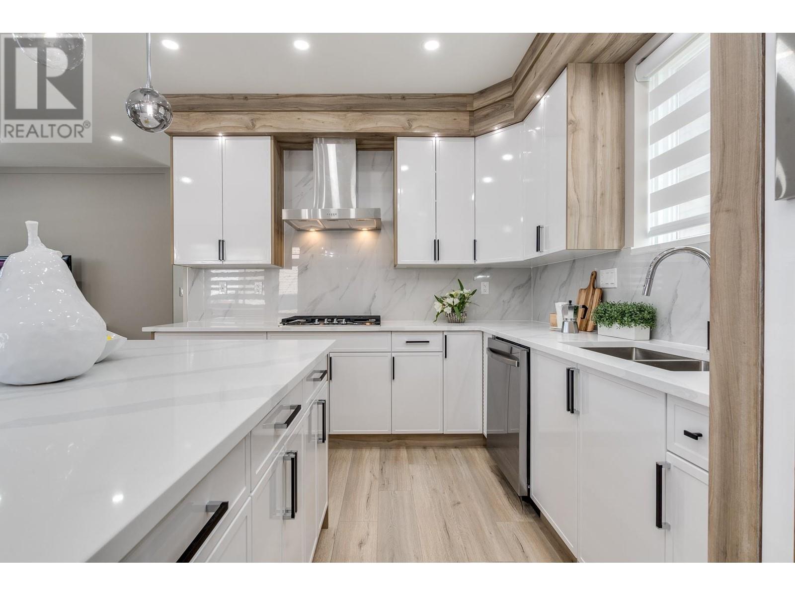 3423 Victoria Drive, Coquitlam, British Columbia  V3B 2V5 - Photo 12 - R2813867