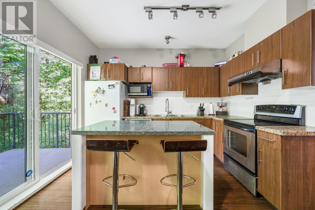 38 8533 Cumberland Place, Burnaby, British Columbia  V3N 5C1 - Photo 3 - R2813894