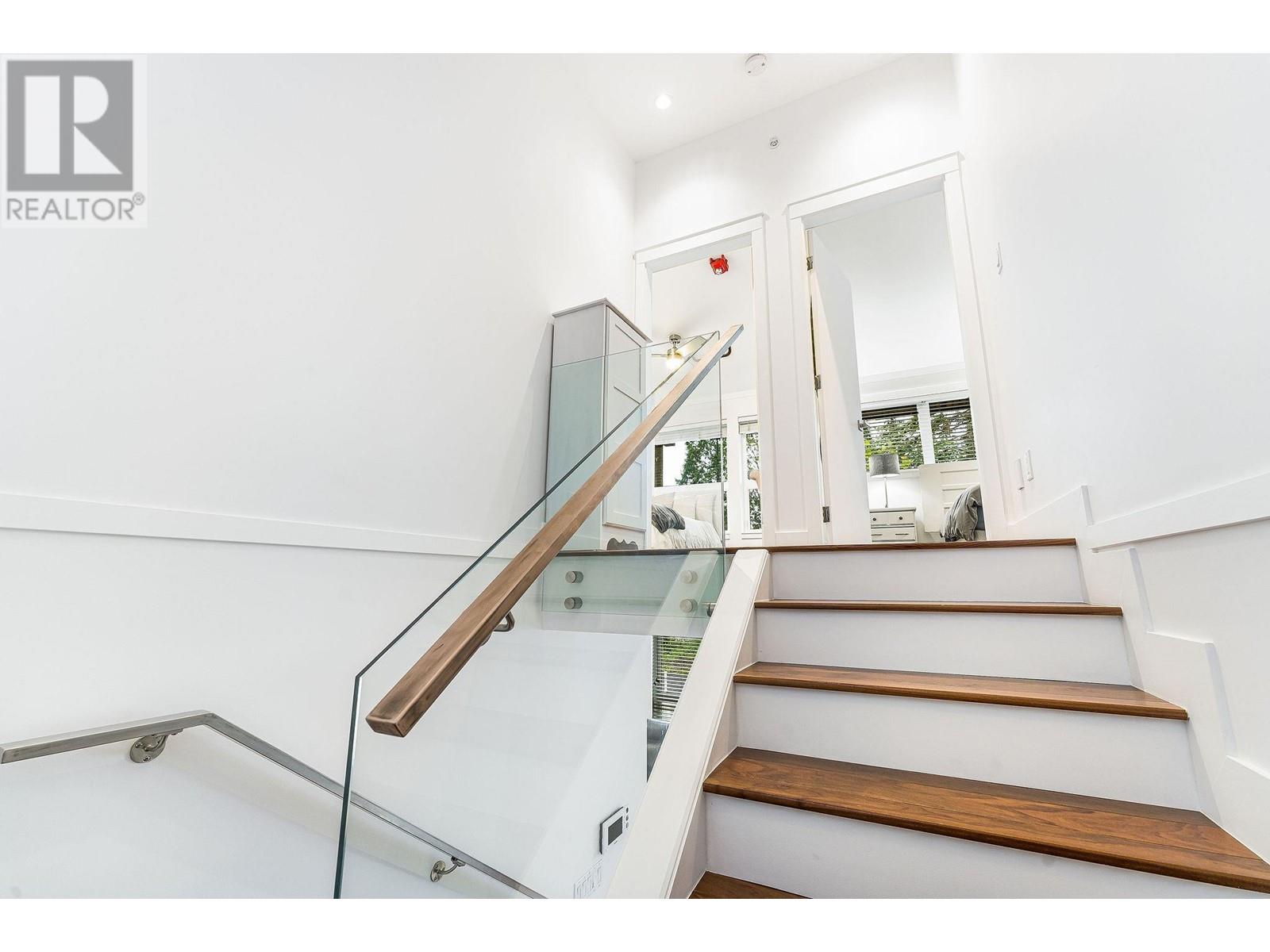 101 2200 Caledonia Avenue, North Vancouver, British Columbia  V7G 1T9 - Photo 14 - R2813924