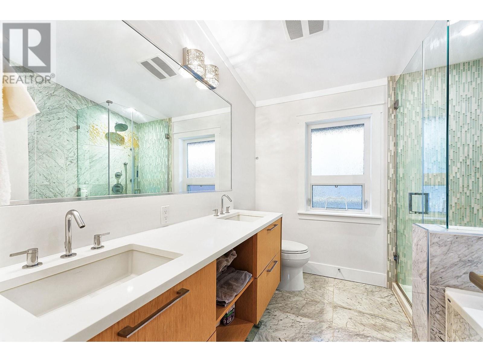 101 2200 Caledonia Avenue, North Vancouver, British Columbia  V7G 1T9 - Photo 17 - R2813924