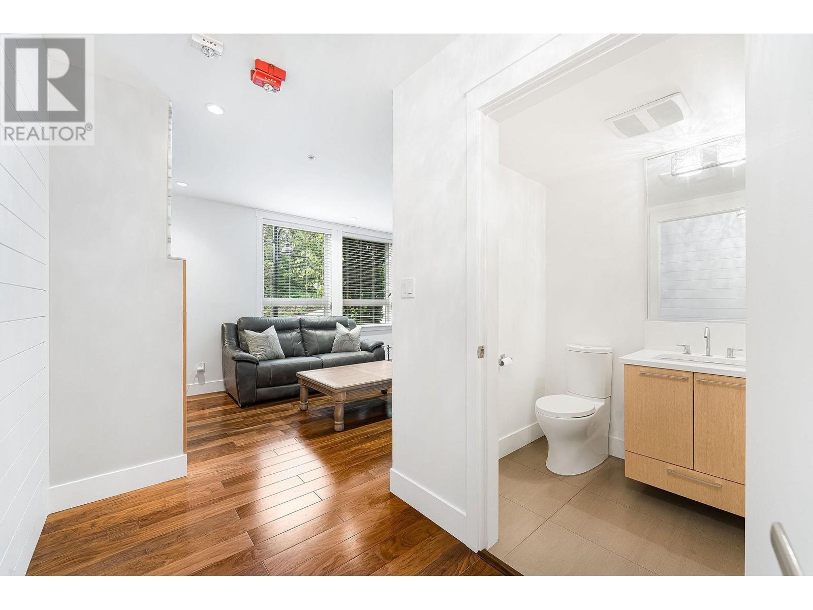 101 2200 Caledonia Avenue, North Vancouver, British Columbia  V7G 1T9 - Photo 25 - R2813924