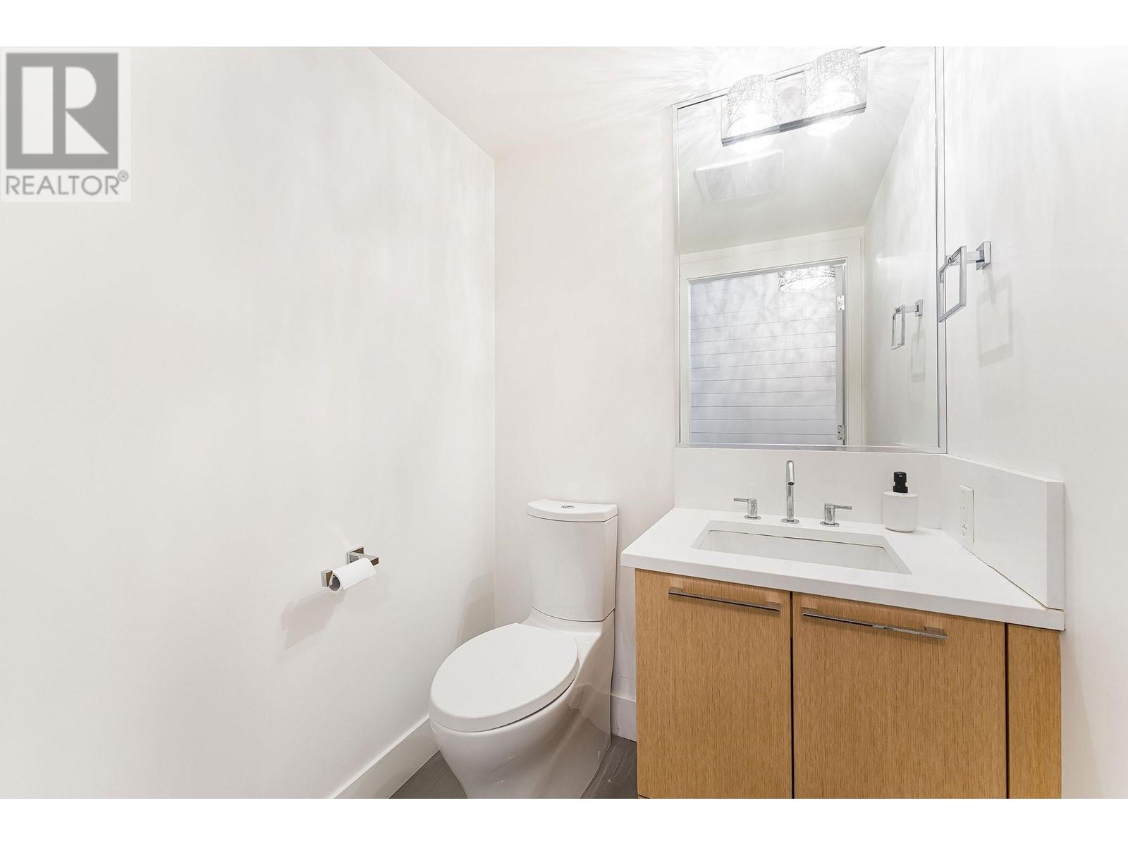 101 2200 Caledonia Avenue, North Vancouver, British Columbia  V7G 1T9 - Photo 26 - R2813924