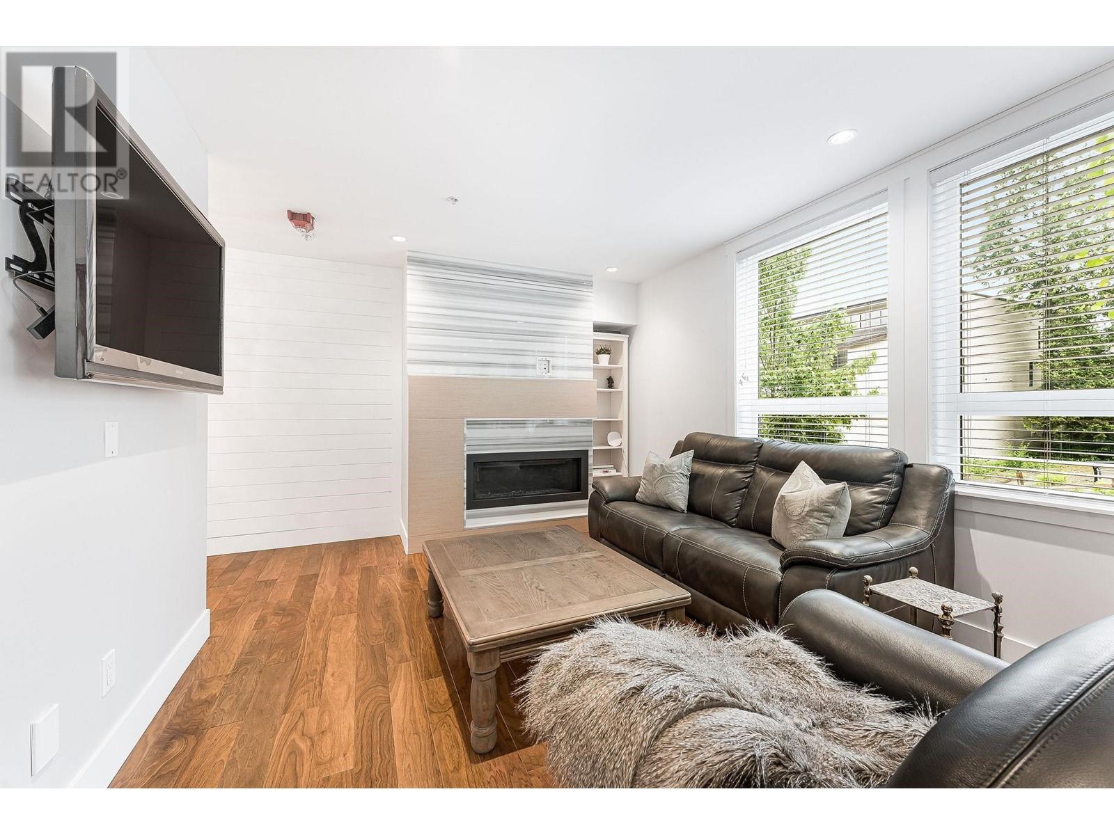 101 2200 Caledonia Avenue, North Vancouver, British Columbia  V7G 1T9 - Photo 4 - R2813924