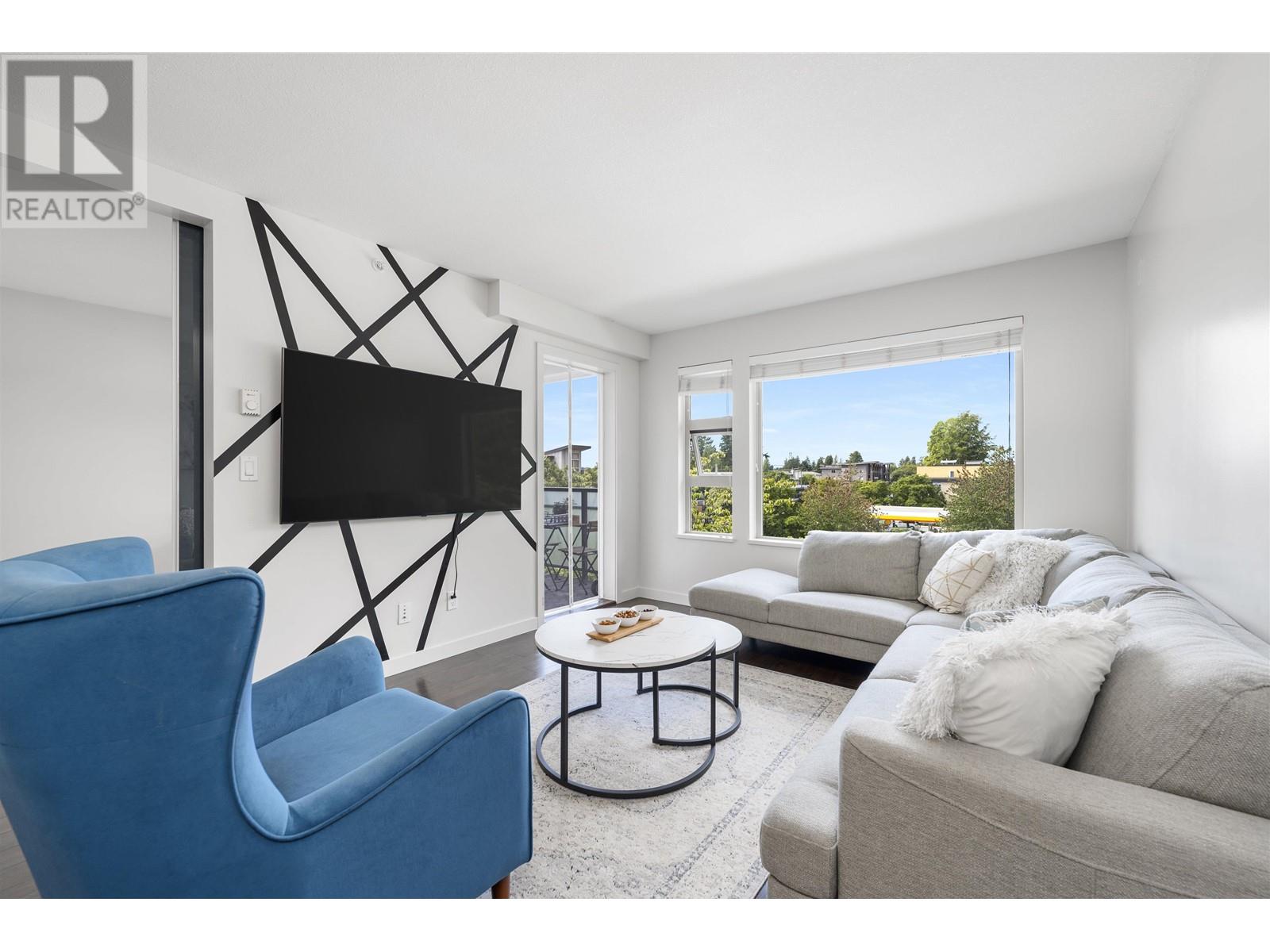 406 1677 LLOYD AVENUE, vancouver, British Columbia