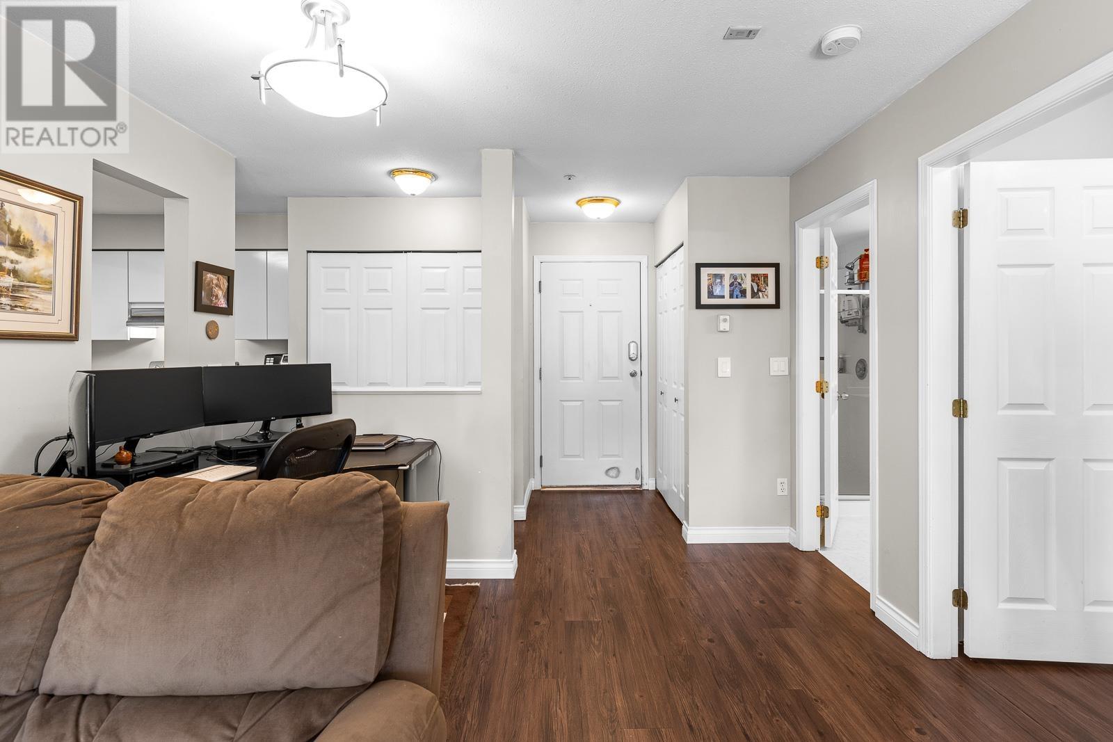 407 3065 Primrose Lane, Coquitlam, British Columbia  V3B 7P7 - Photo 12 - R2814031