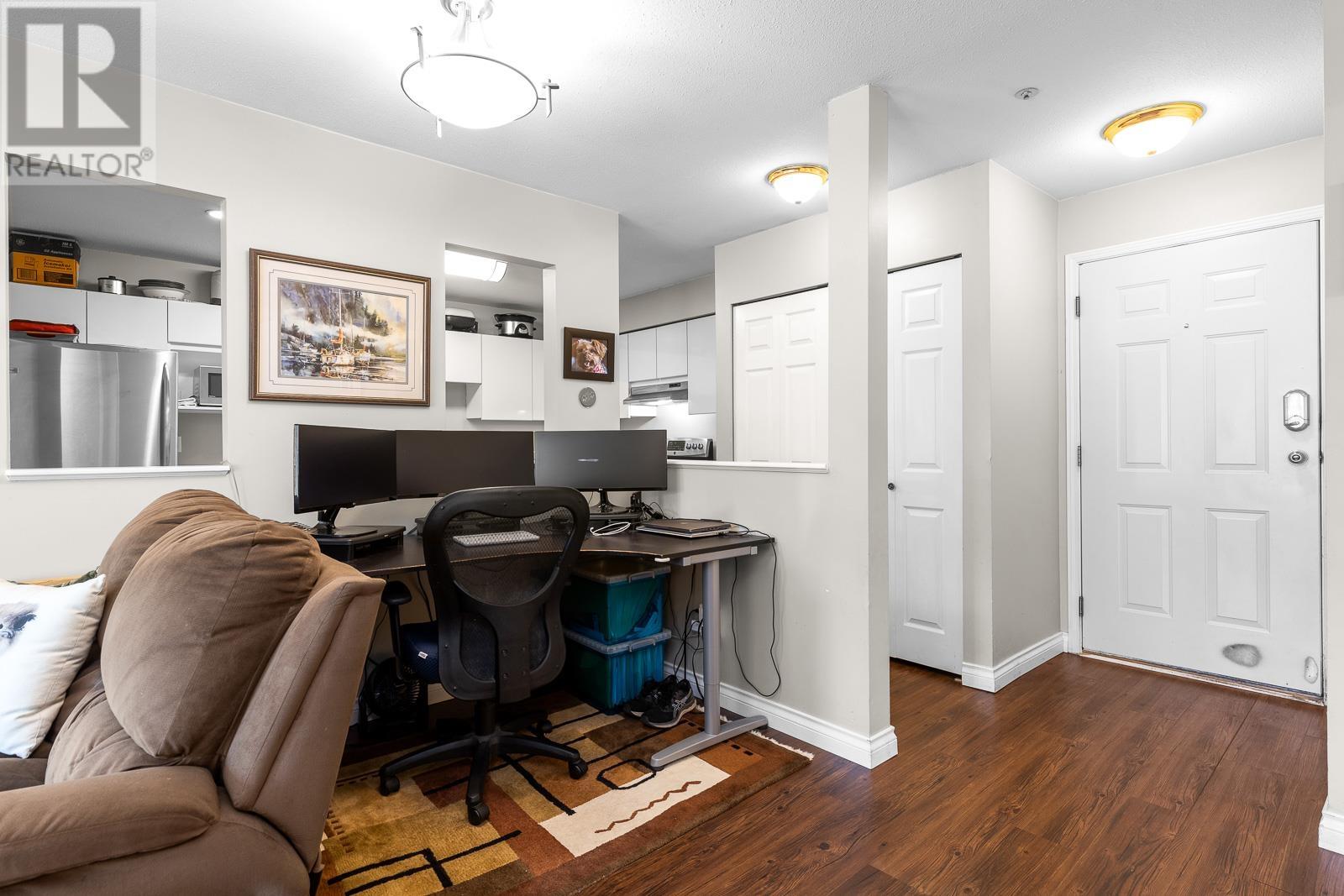 407 3065 Primrose Lane, Coquitlam, British Columbia  V3B 7P7 - Photo 14 - R2814031