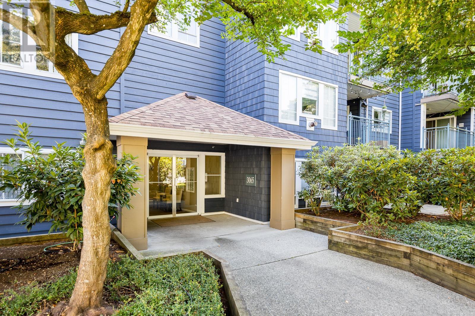 407 3065 Primrose Lane, Coquitlam, British Columbia  V3B 7P7 - Photo 4 - R2814031