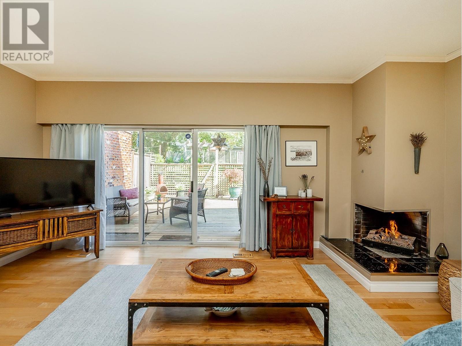 148 3300 Capilano Road, North Vancouver, British Columbia  V7R 4H8 - Photo 5 - R2814105