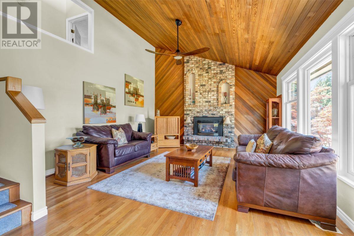 602 WATERLOO DRIVE, port moody, British Columbia