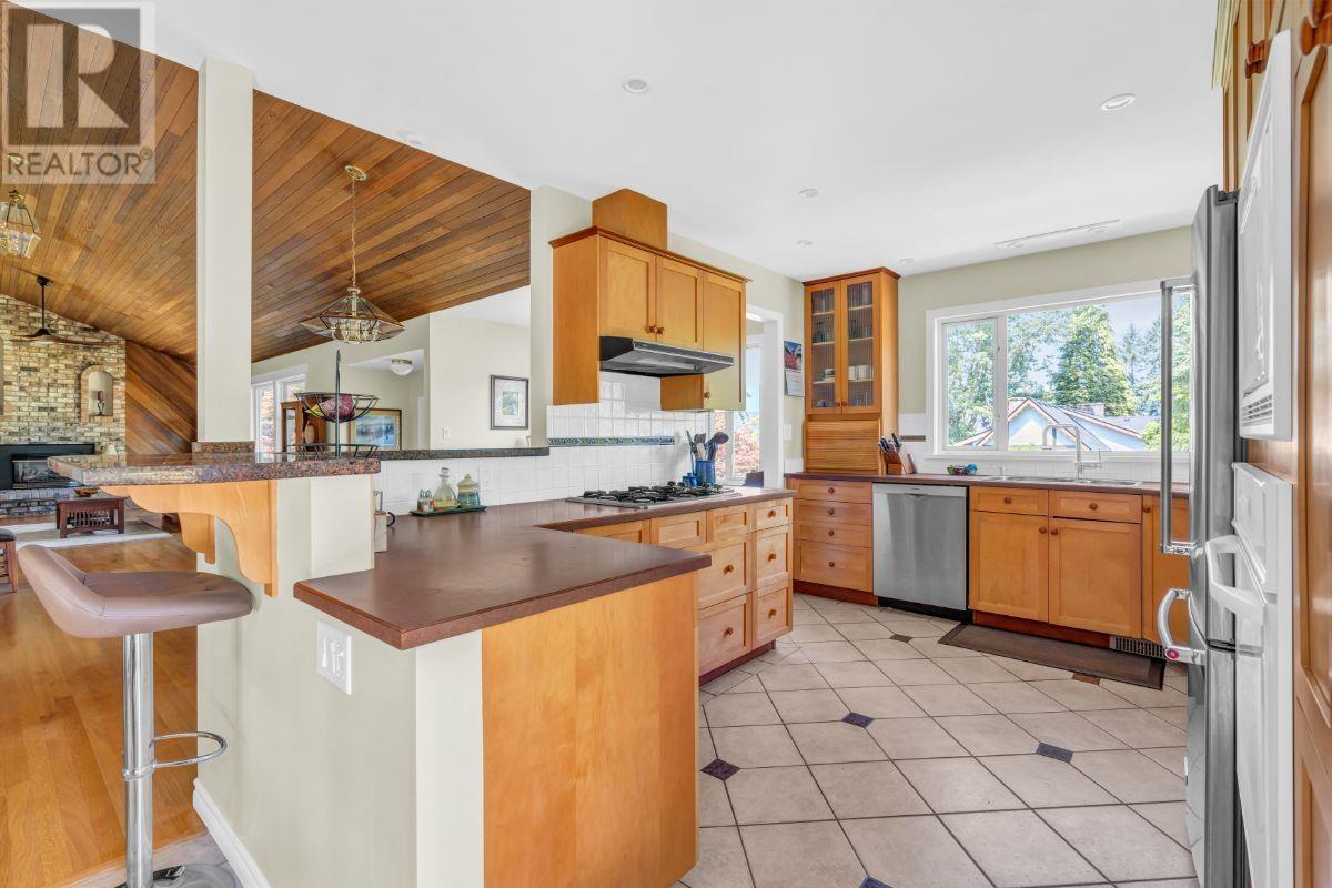 602 Waterloo Drive, Port Moody, British Columbia  V3H 3K5 - Photo 15 - R2814037