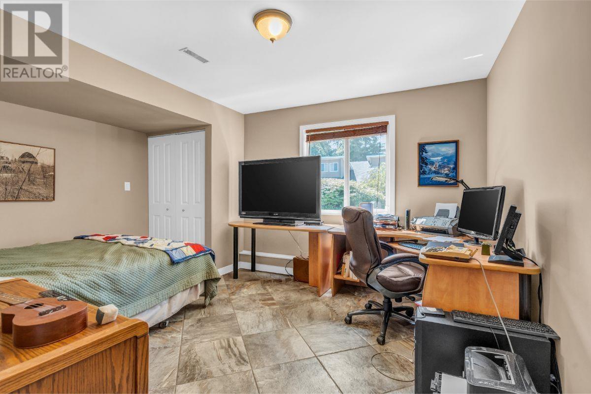 602 Waterloo Drive, Port Moody, British Columbia  V3H 3K5 - Photo 30 - R2814037