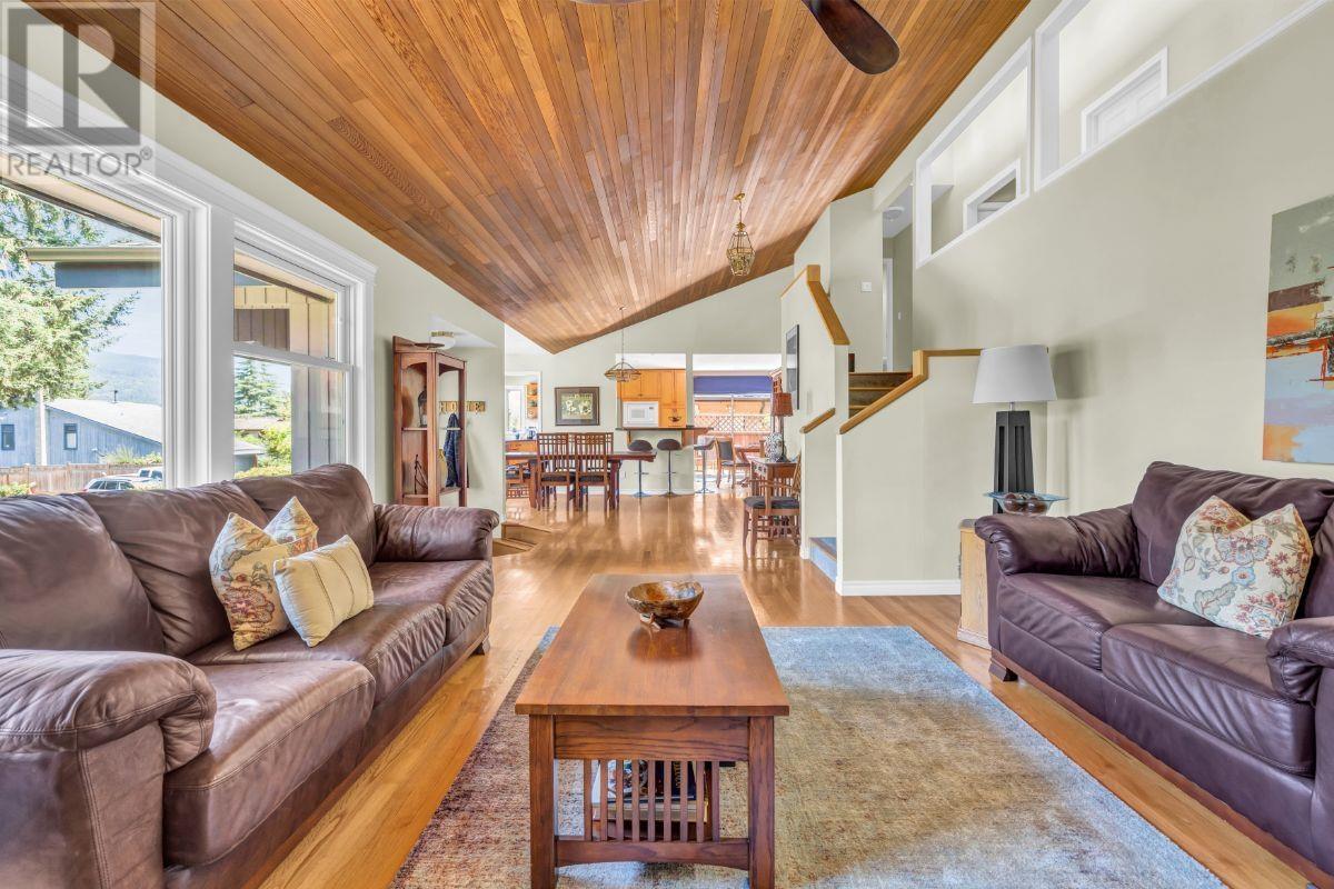 602 Waterloo Drive, Port Moody, British Columbia  V3H 3K5 - Photo 7 - R2814037