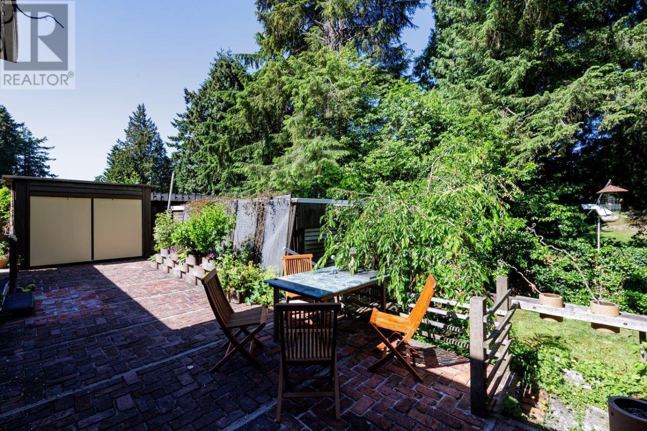 6040 Marine Drive, West Vancouver, British Columbia  V7W 2S3 - Photo 16 - R2814043