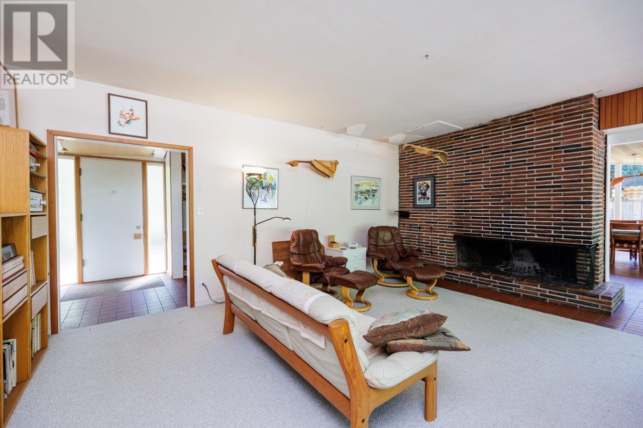 6040 Marine Drive, West Vancouver, British Columbia  V7W 2S3 - Photo 5 - R2814043