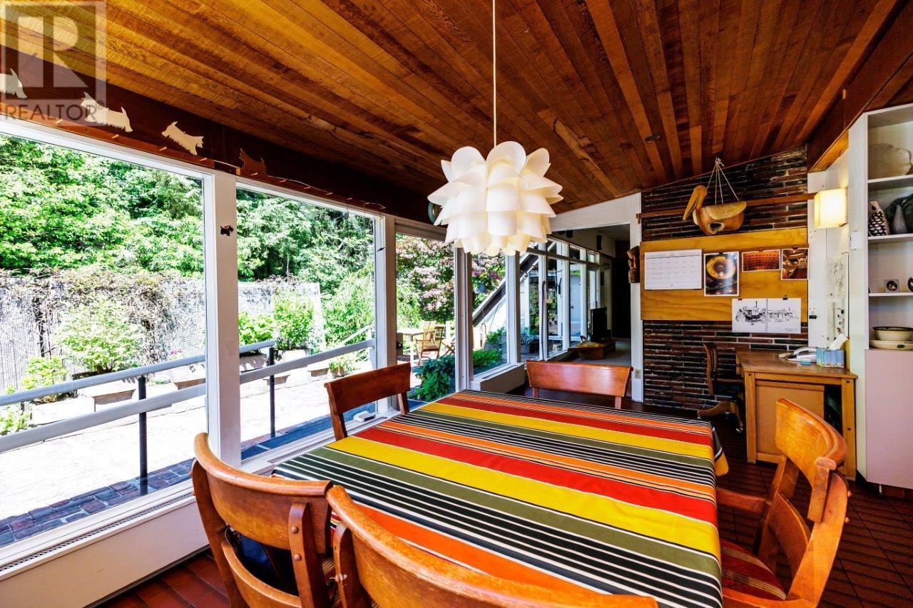 6040 Marine Drive, West Vancouver, British Columbia  V7W 2S3 - Photo 6 - R2814043