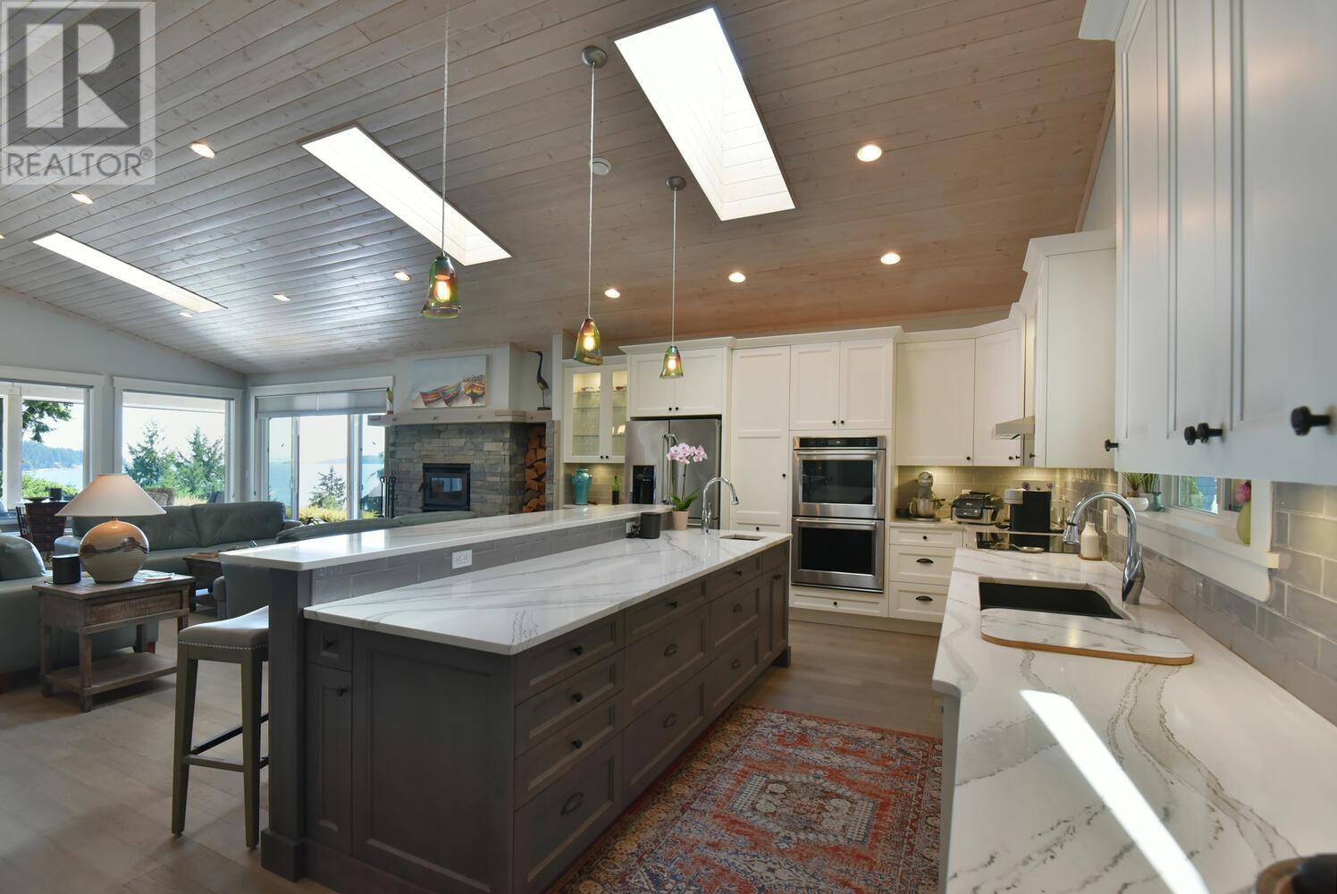 5484 Hydaway Place, Halfmoon Bay, British Columbia  V7Z 1B4 - Photo 12 - R2814057