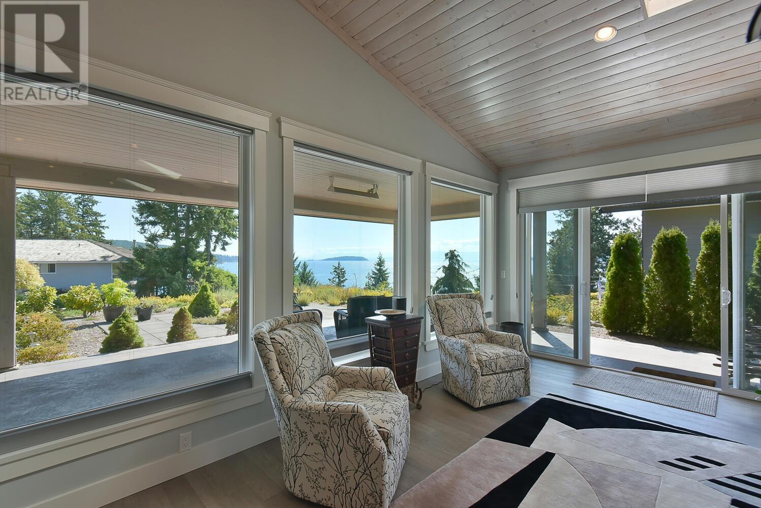 5484 Hydaway Place, Halfmoon Bay, British Columbia  V7Z 1B4 - Photo 14 - R2814057