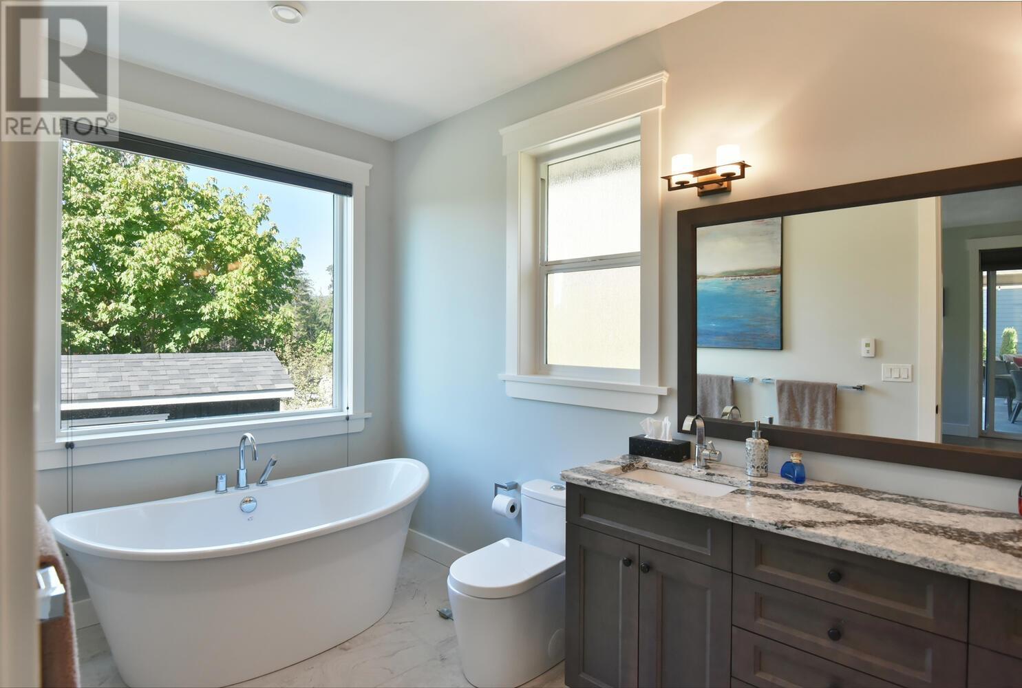 5484 Hydaway Place, Halfmoon Bay, British Columbia  V7Z 1B4 - Photo 26 - R2814057