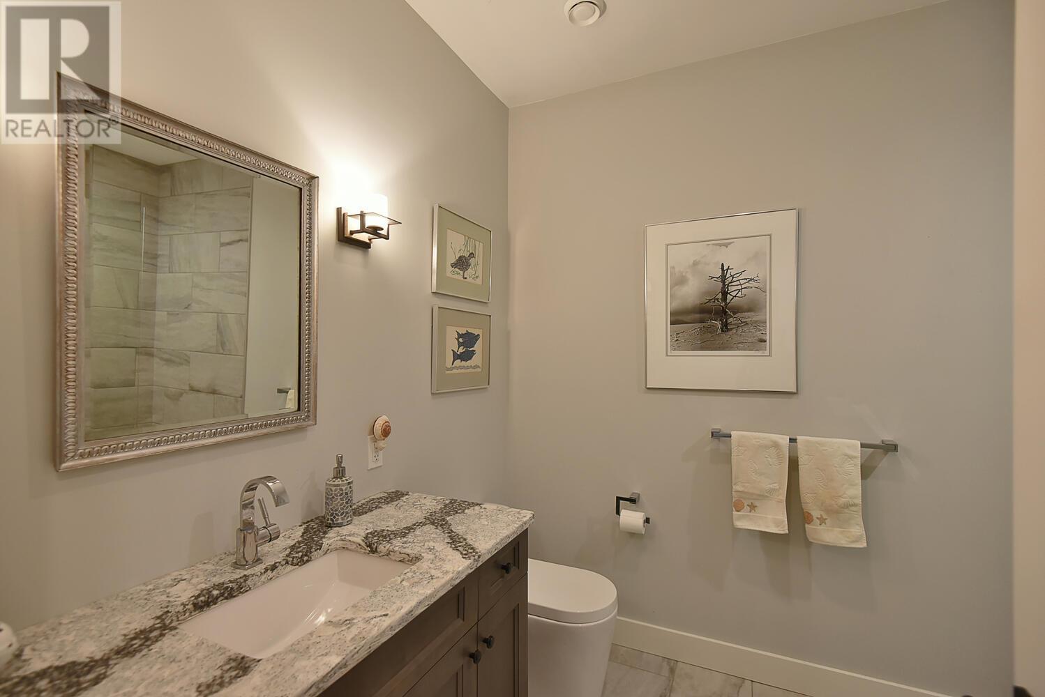 5484 Hydaway Place, Halfmoon Bay, British Columbia  V7Z 1B4 - Photo 32 - R2814057