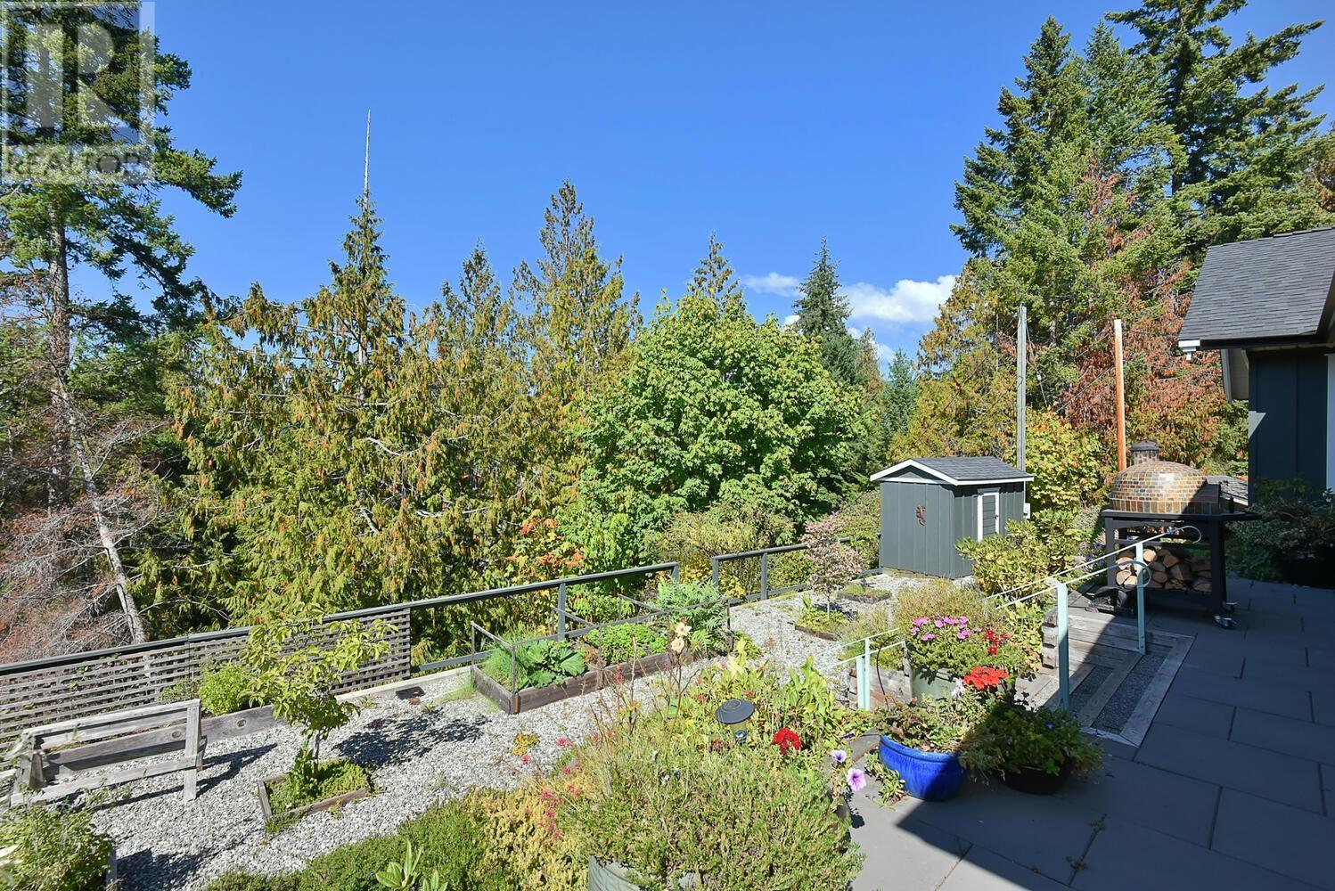5484 Hydaway Place, Halfmoon Bay, British Columbia  V7Z 1B4 - Photo 36 - R2814057