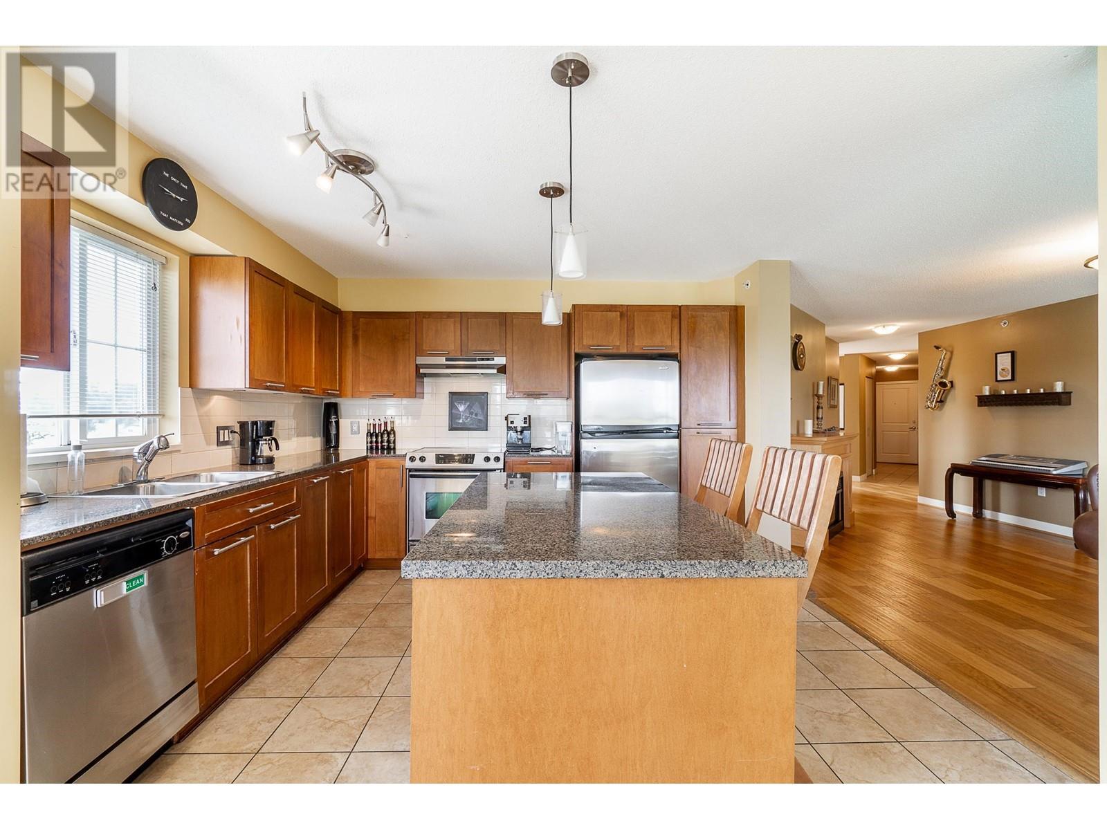 404 19677 Meadow Gardens Way, Pitt Meadows, British Columbia  V3Y 0A2 - Photo 22 - R2809617