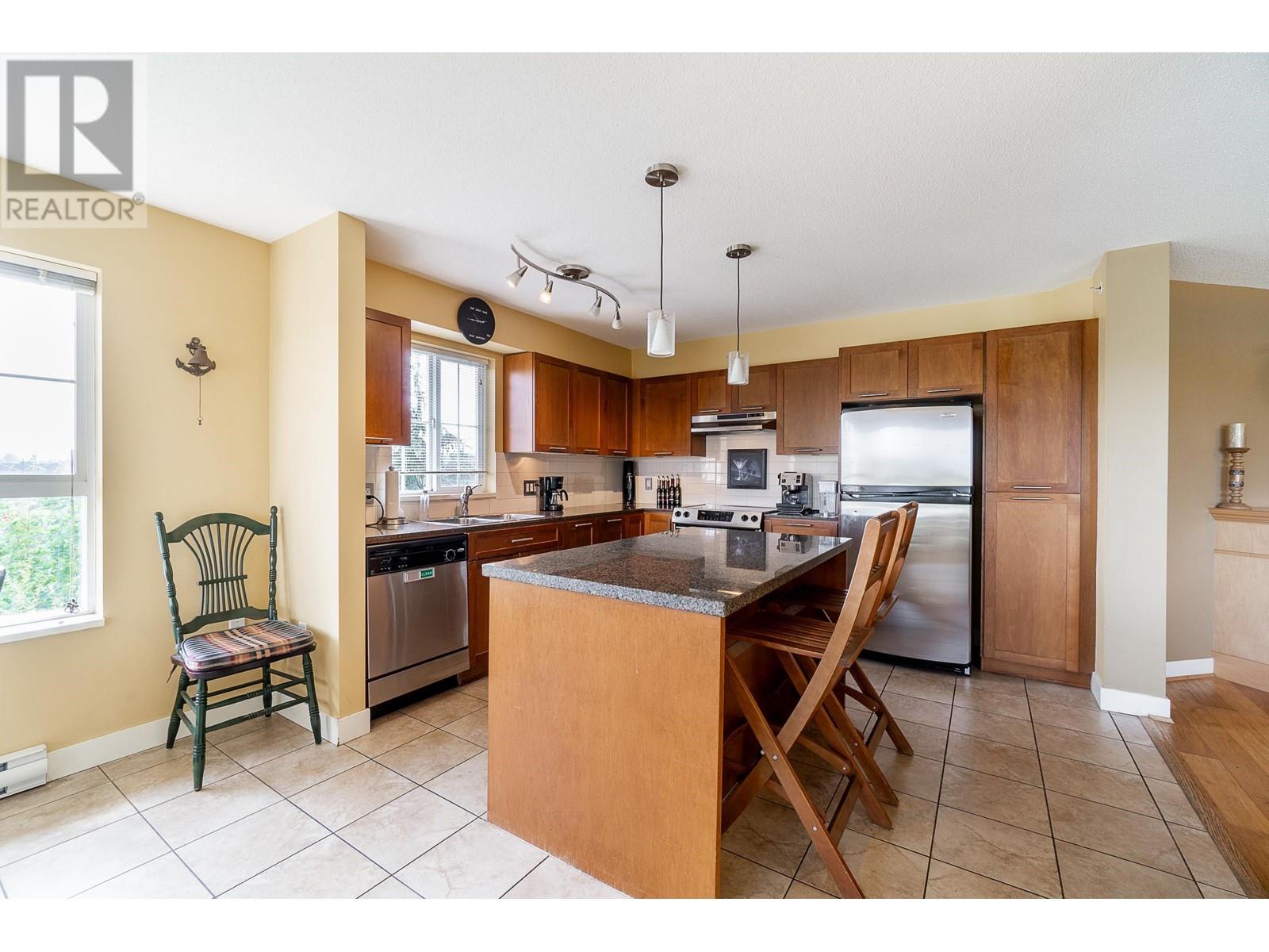 404 19677 Meadow Gardens Way, Pitt Meadows, British Columbia  V3Y 0A2 - Photo 24 - R2809617