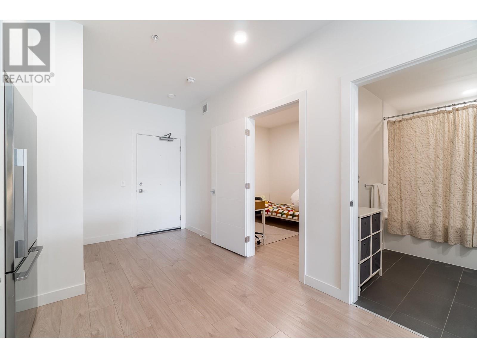215 2345 Rindall Avenue, Port Coquitlam, British Columbia  V3C 0T1 - Photo 13 - R2814148