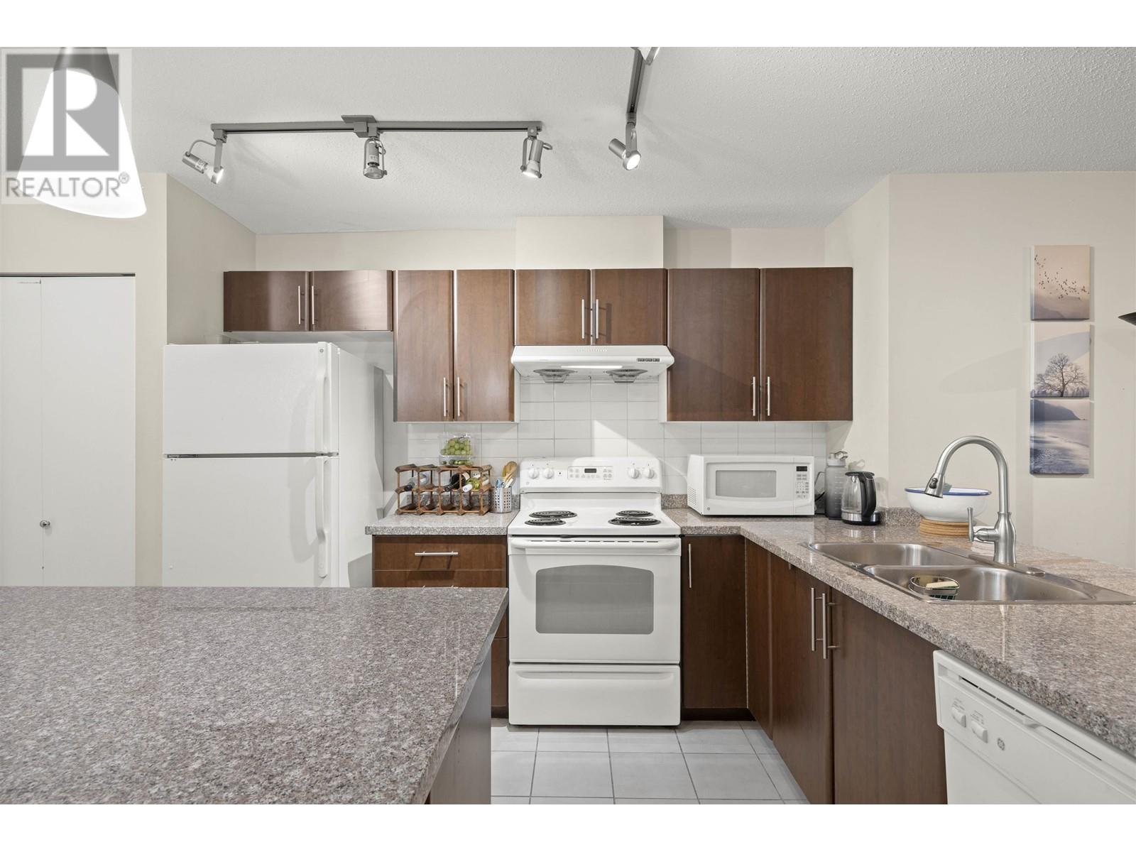 1211 1178 Heffley Crescent, Coquitlam, British Columbia  V3B 0A7 - Photo 4 - R2814216