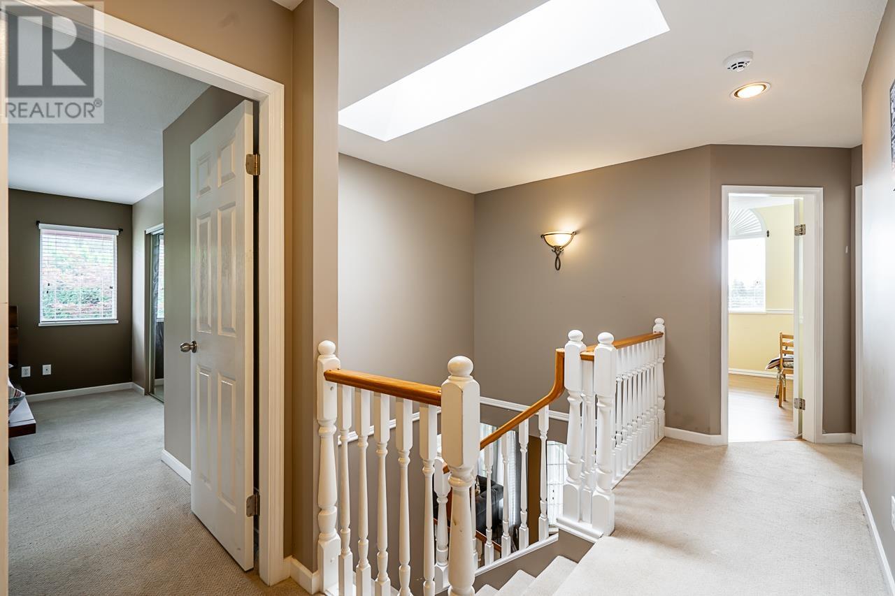3301 Bayswater Avenue, Coquitlam, British Columbia  V3E 3G3 - Photo 16 - R2814291