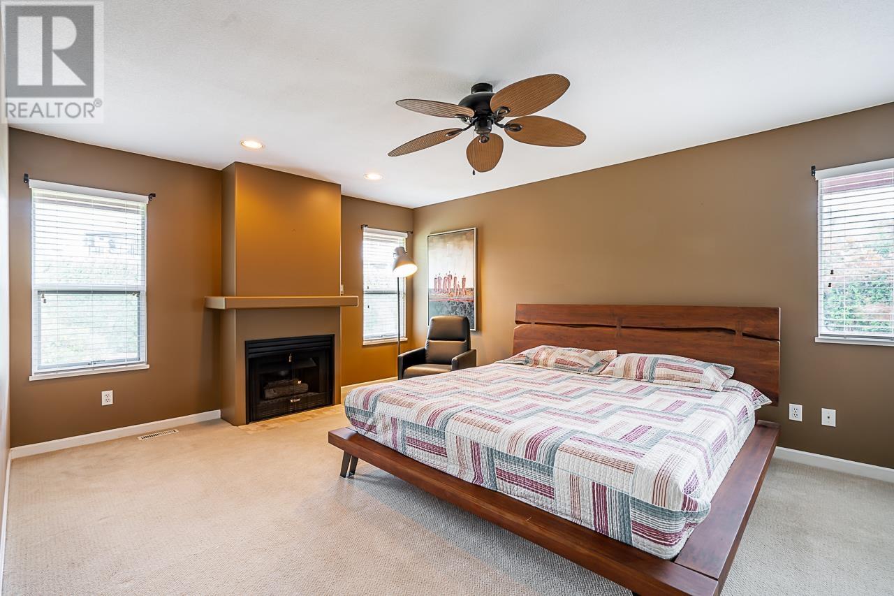 3301 Bayswater Avenue, Coquitlam, British Columbia  V3E 3G3 - Photo 17 - R2814291