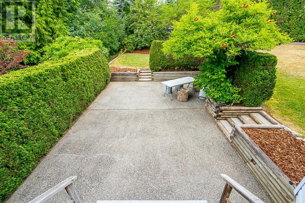 3301 Bayswater Avenue, Coquitlam, British Columbia  V3E 3G3 - Photo 32 - R2814291