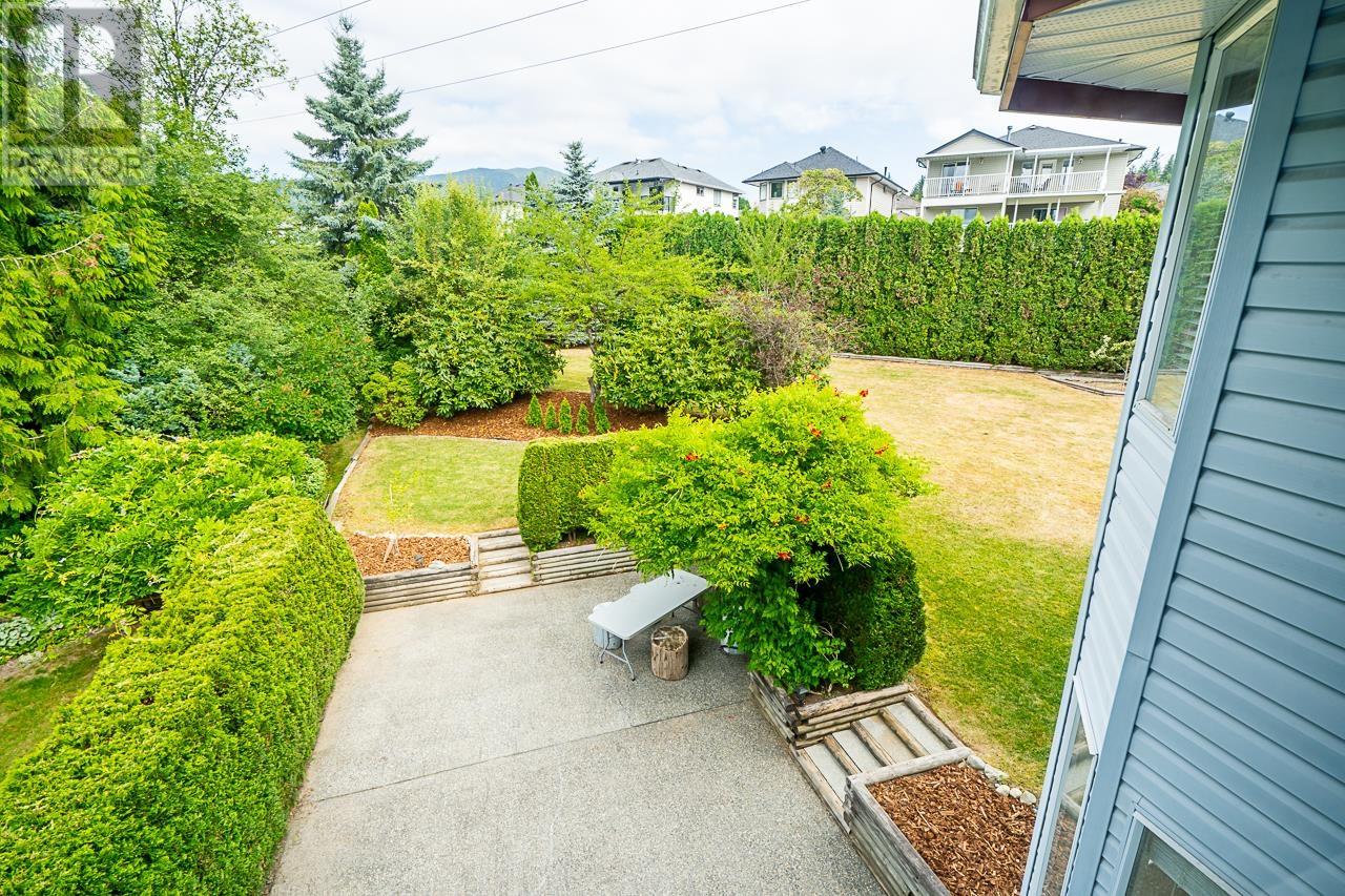 3301 Bayswater Avenue, Coquitlam, British Columbia  V3E 3G3 - Photo 33 - R2814291
