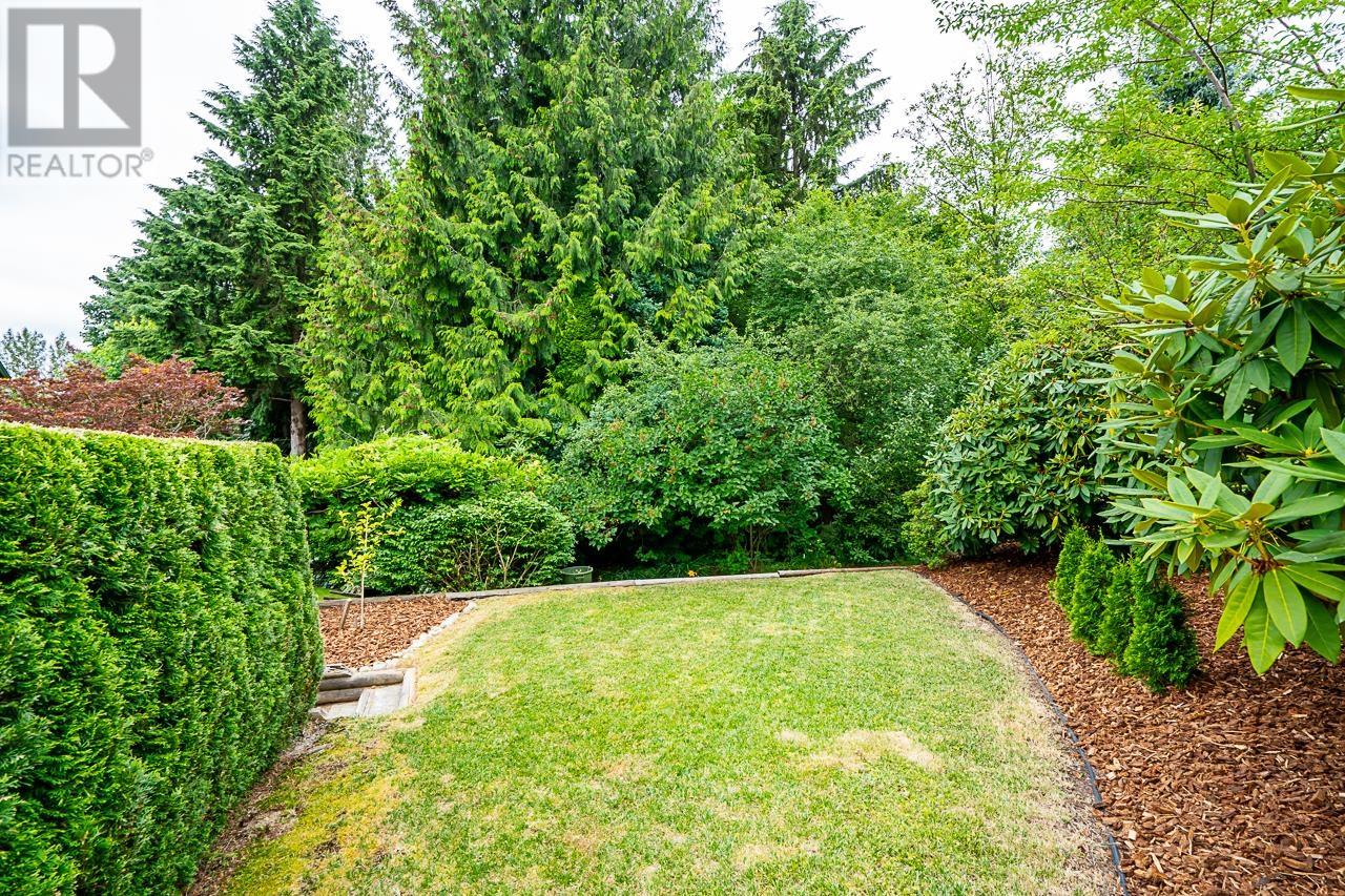 3301 Bayswater Avenue, Coquitlam, British Columbia  V3E 3G3 - Photo 35 - R2814291