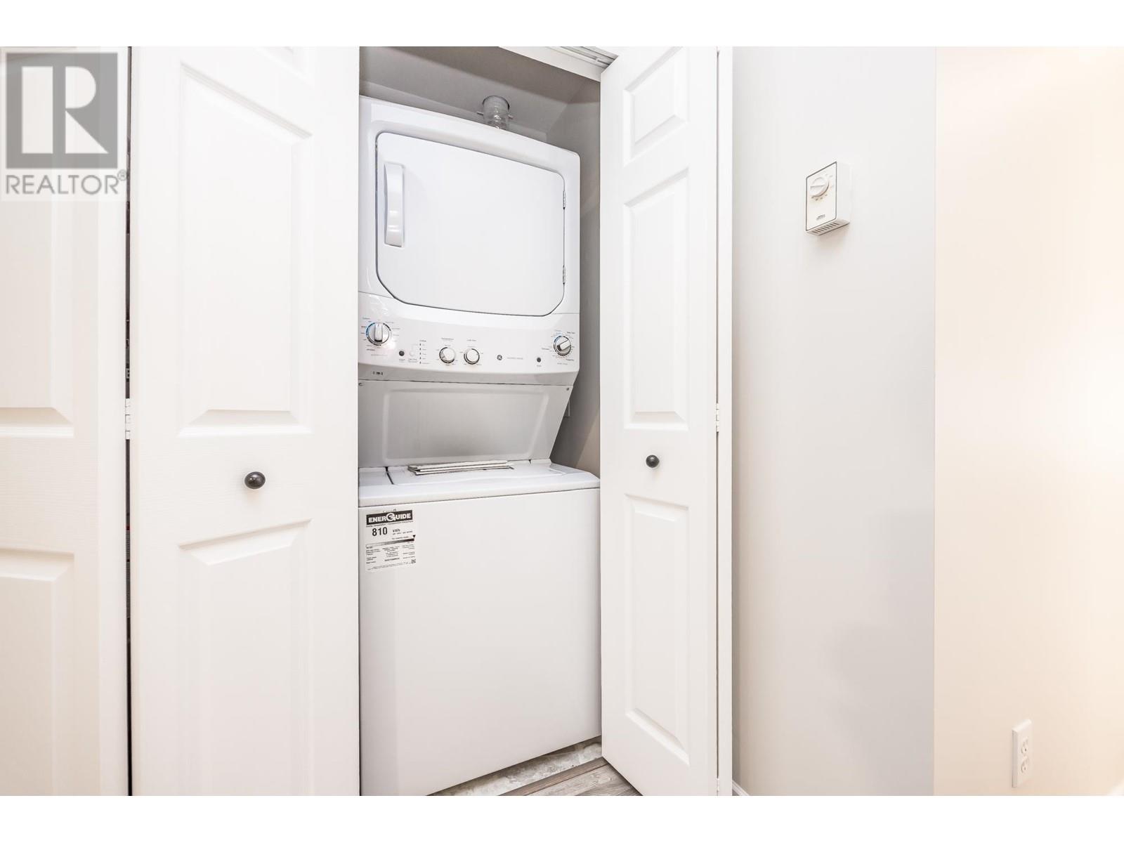 24 2422 Hawthorne Avenue, Port Coquitlam, British Columbia  V3C 6K7 - Photo 21 - R2813994