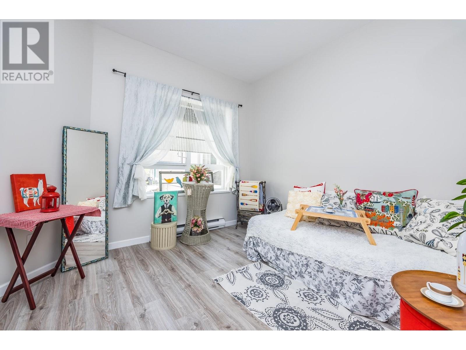 24 2422 Hawthorne Avenue, Port Coquitlam, British Columbia  V3C 6K7 - Photo 18 - R2813994