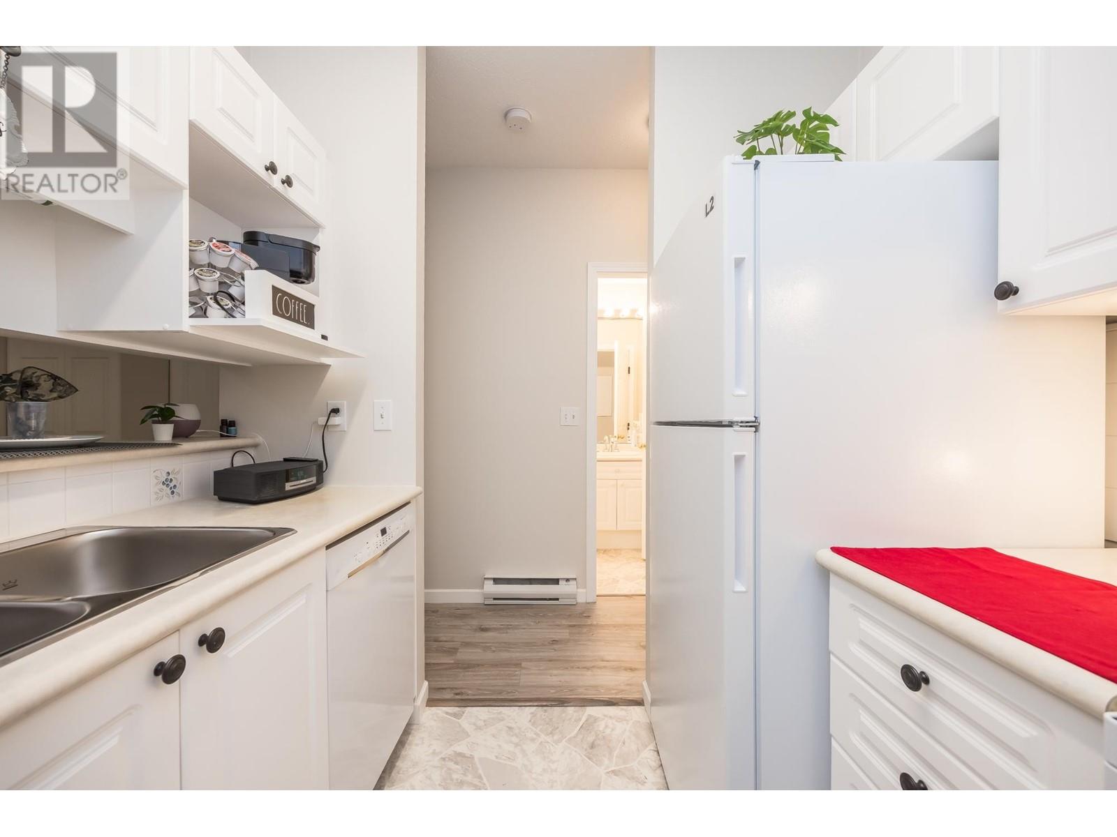 24 2422 Hawthorne Avenue, Port Coquitlam, British Columbia  V3C 6K7 - Photo 15 - R2813994