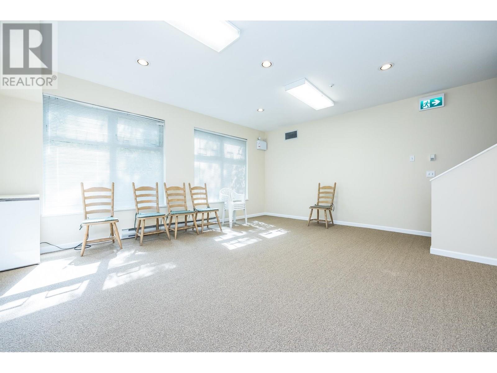 24 2422 Hawthorne Avenue, Port Coquitlam, British Columbia  V3C 6K7 - Photo 36 - R2813994