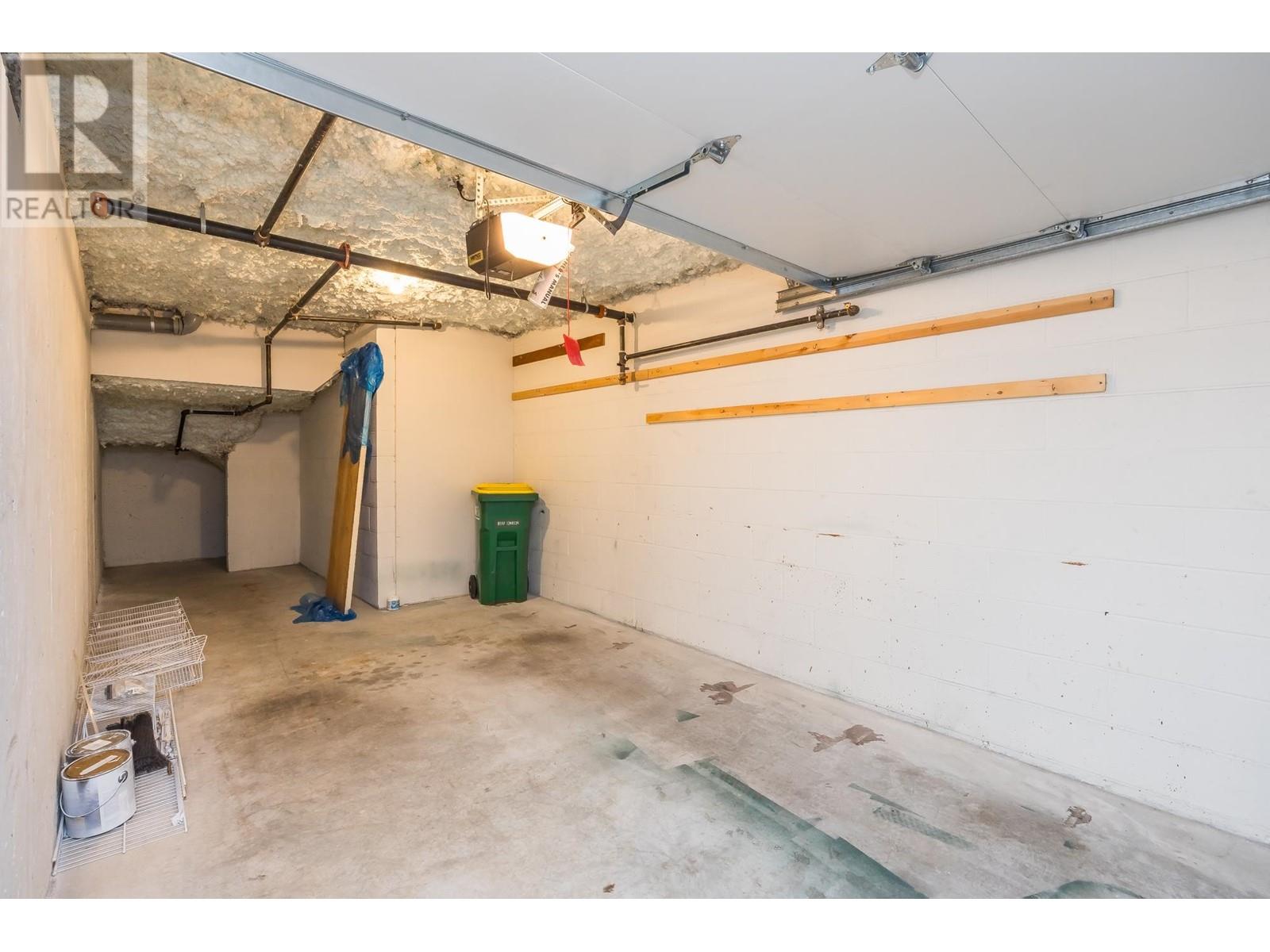 24 2422 Hawthorne Avenue, Port Coquitlam, British Columbia  V3C 6K7 - Photo 26 - R2813994