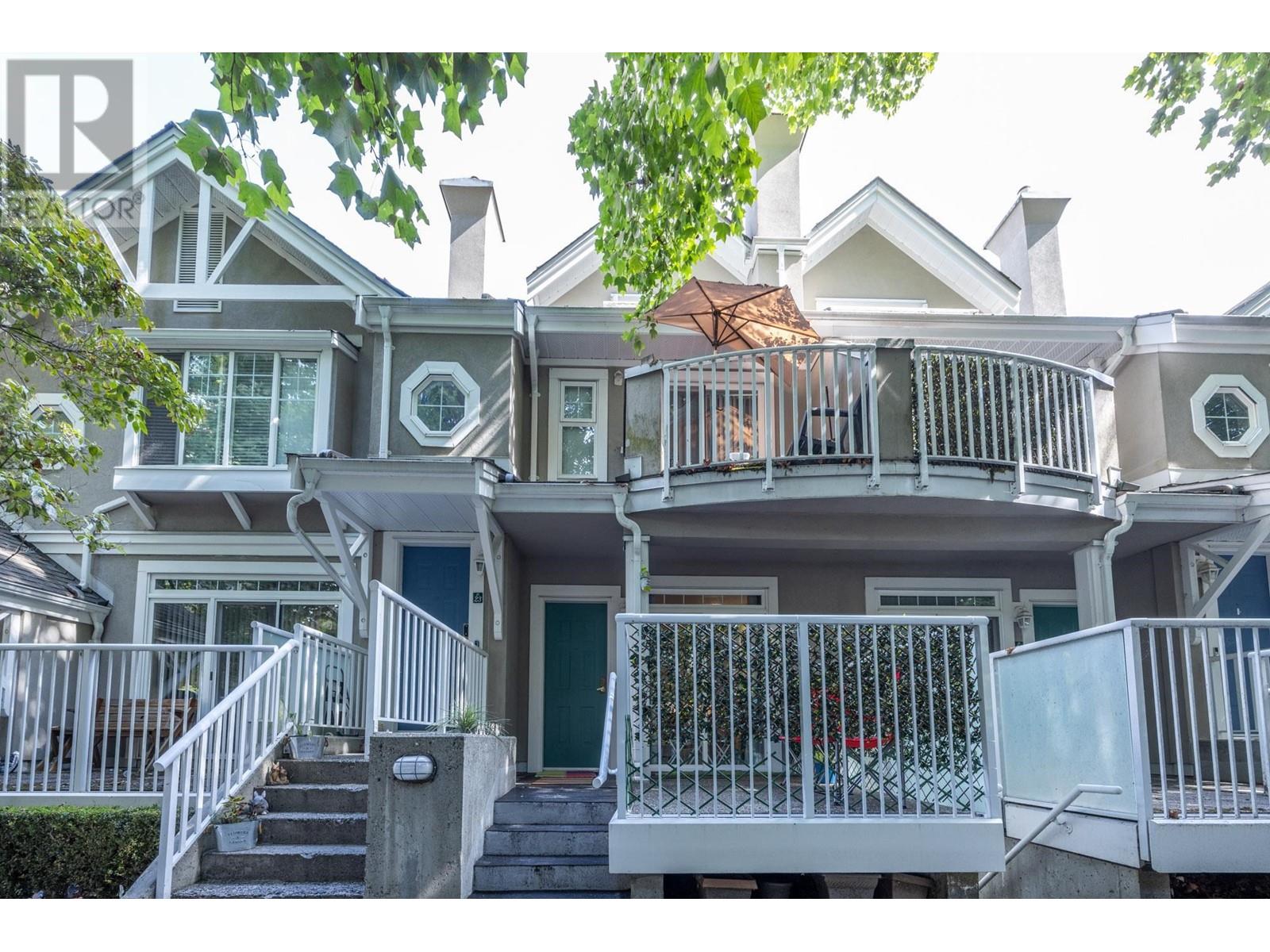 24 2422 Hawthorne Avenue, Port Coquitlam, British Columbia  V3C 6K7 - Photo 1 - R2813994