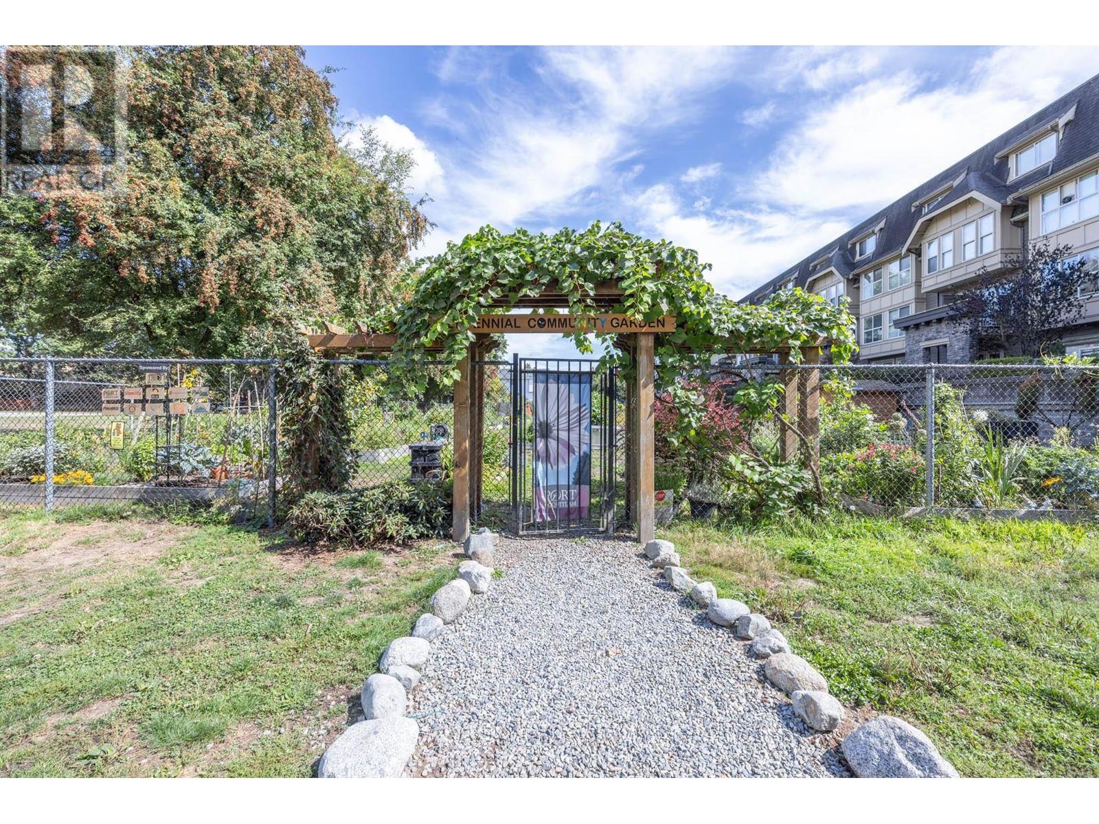 24 2422 Hawthorne Avenue, Port Coquitlam, British Columbia  V3C 6K7 - Photo 28 - R2813994