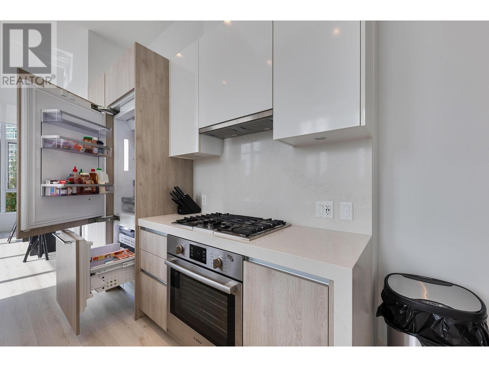308 6080 Mckay Avenue, Burnaby, British Columbia  V5H 0J4 - Photo 16 - R2814164